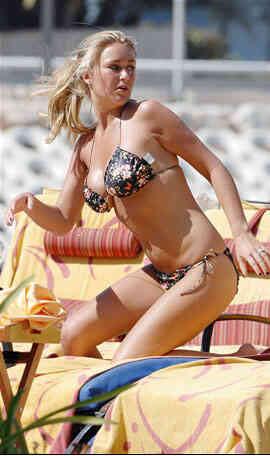 Alex Curran - 02