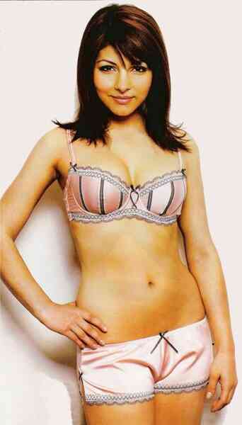 Roxanne Pallett - 14