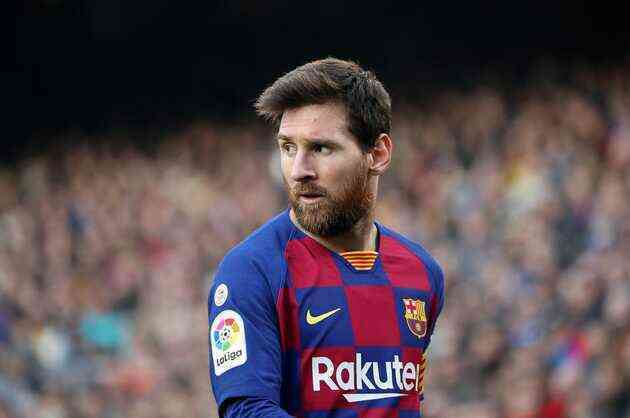 Tin bóng đá - Messi `miễn cưỡng` ở lại, Victor Font chỉ ra điều Barca phải làm ngay