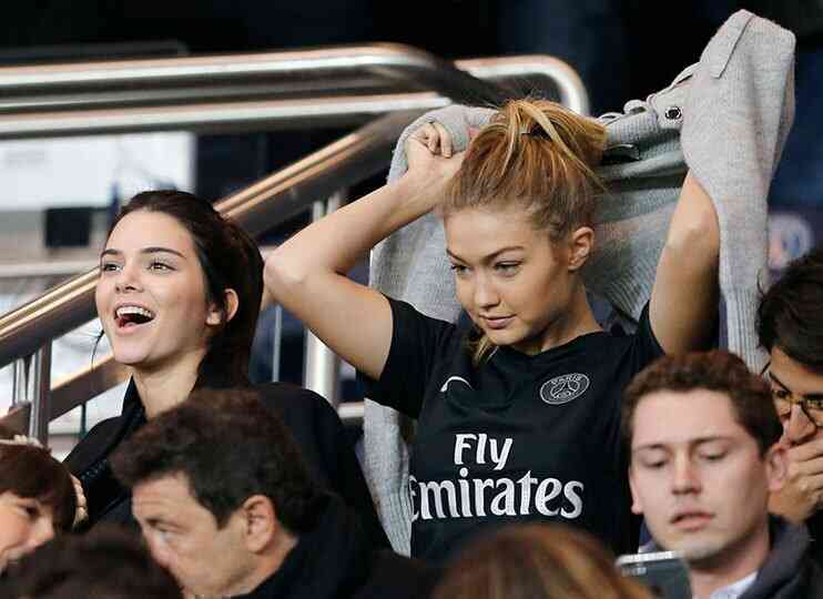Meet the world’s sexiest football fans, Chelsea’s Sophie Rose to PSG’s celebs Rihanna, Gigi Hadid and Kendall Jenner - Bóng Đá