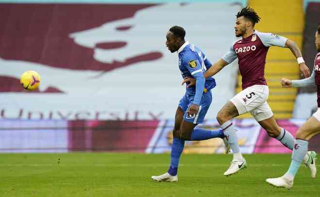 Tin bóng đá - Danny Welbeck lốp bóng giúp đội nhà hạ gục hiện tượng Aston Villa