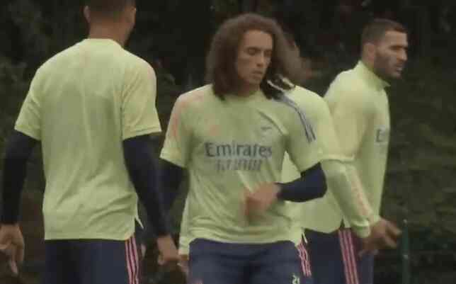 Tin bóng đá - Bị Arteta hắt hủi, ~kẻ thừa~ bất ngờ xuất hiện trên sân tập Arsenal