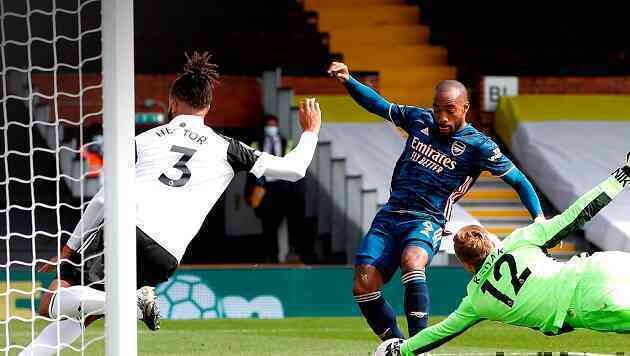 Tin bóng đá - Ghi bàn đầu tiên của mùa giải, Lacazette lập kỷ lục vô tiền khoáng hậu