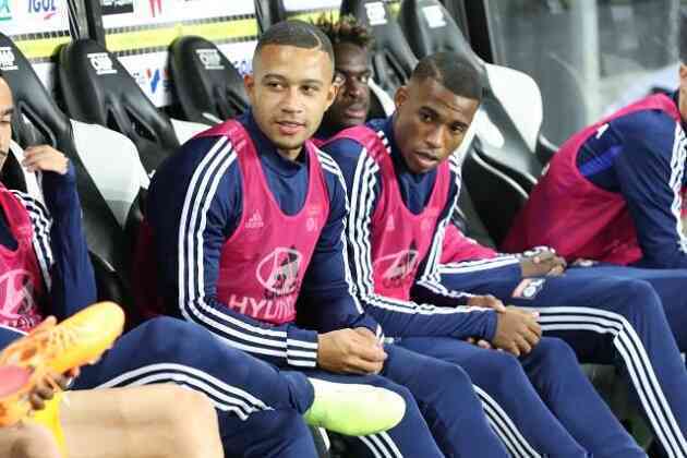 Tin bóng đá - Depay bất ngờ bị đẩy lên ghế dự bị ở Lyon