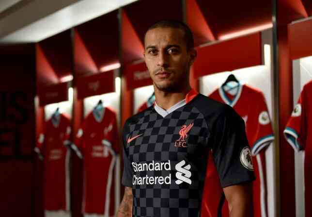 Tin bóng đá - Klopp chỉ ra 1 điều Thiago chưa thể làm được ngay ở Liverpool