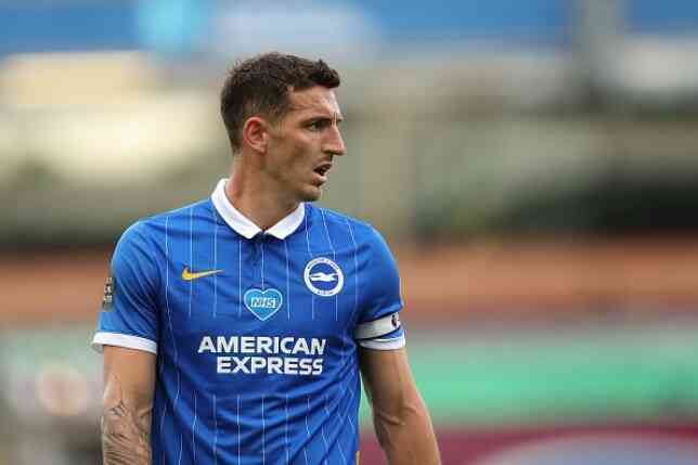 Tony Cascarino gives verdict on £40m Chelsea target Lewis Dunk - Bóng Đá