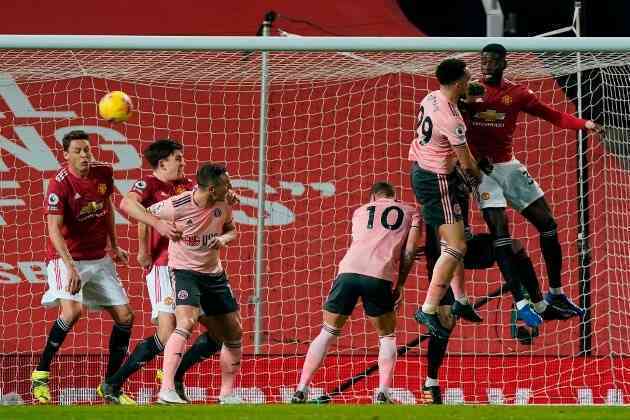 Tin bóng đá - Cách thay người lạ lùng của Solskjaer làm hại Man Utd