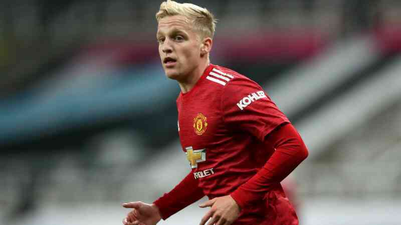 Tin bóng đá - `Không ai ở Man United được đào tạo bài bản như Van de Beek`