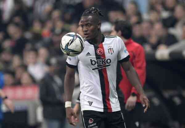 Tin bóng đá - 7 cầu thủ bạn không thể tin vẫn còn biên chế của CLB Ngoại hạng Anh