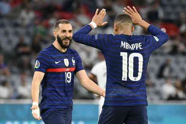 Tin bóng đá - Trước ngày hội quân tuyển Pháp, Benzema gửi lời nhắn đến Mbappe