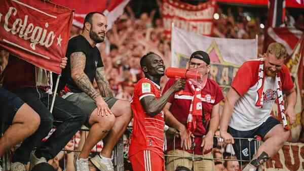 Tin bóng đá - Mở tài khoản, Sadio Mane hóa ~hoạt náo viên~ ở Bayern