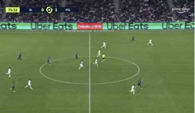 Mbappe nên học Haaland về sự khiêm tốn - Bóng Đá