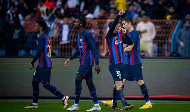 Tin bóng đá - HLV Barca: `Đứa trẻ khiến tất cả phấn khích. Một cầu thủ ngoạn mục`