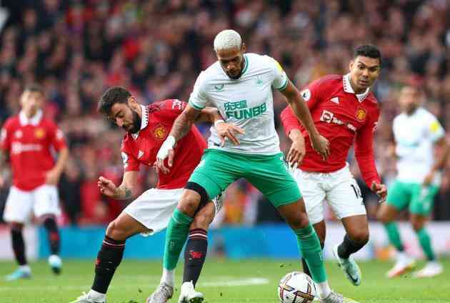 Tin bóng đá - Man United - Newcastle United: 3 bàn; Vinh quang gọi tên ai?