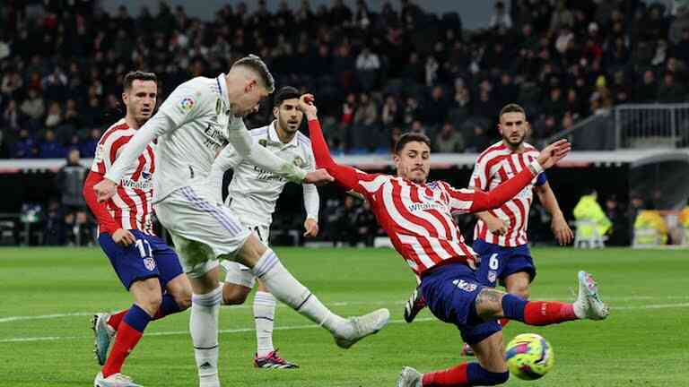 Tin bóng đá - Simeone bức xúc, cáo buộc trọng tài và VAR thiên vị Real Madrid