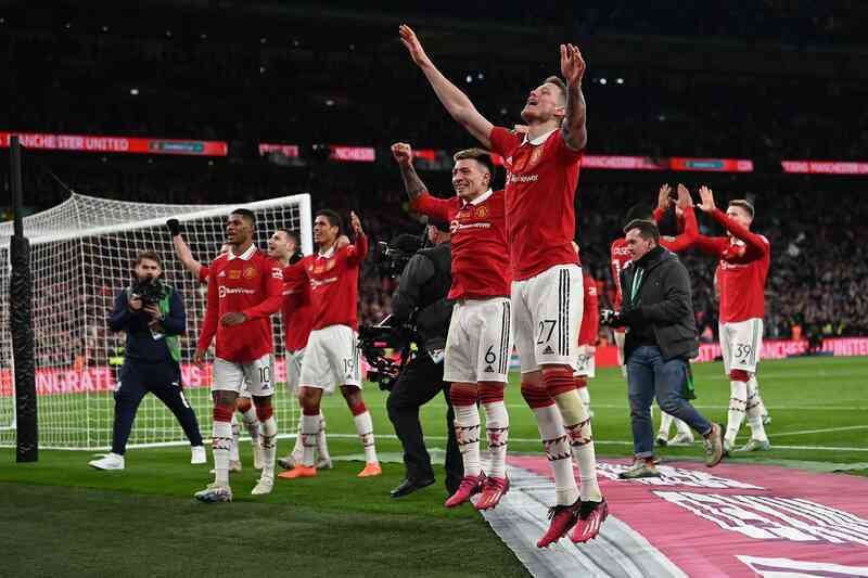 Chấm điểm Man Utd: Hai điểm 8; Bất ngờ Weghorst - Bóng Đá