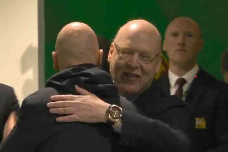 Tin bóng đá - Erik ten Hag lý giải sự có mặt của Avram Glazer trên khán đài