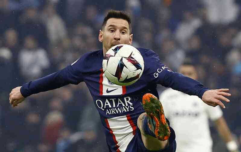 Tin bóng đá - Messi sắp vượt mặt Ronaldo