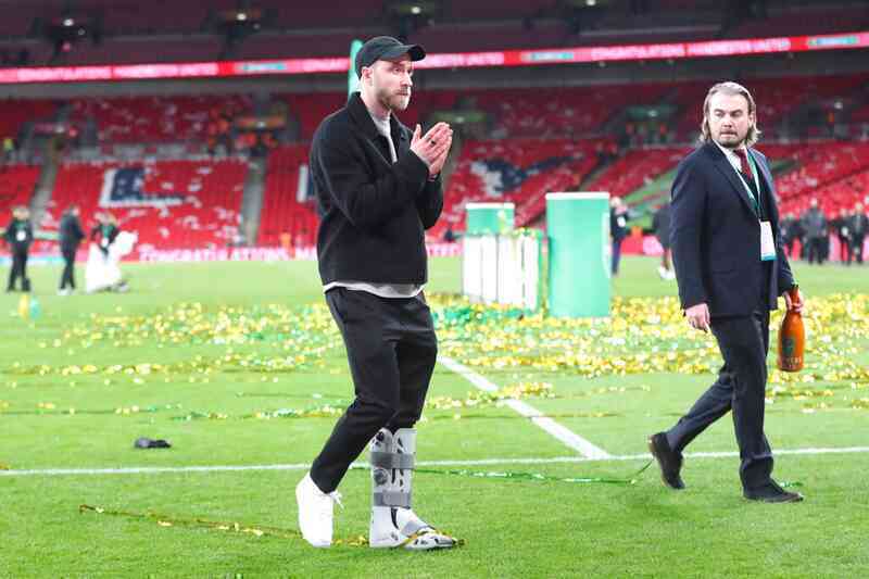 Christian Eriksen issues injury update after Manchester United win Carabao Cup - Bóng Đá