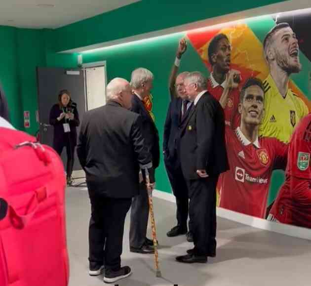 Tin bóng đá - M.U vô địch, Ten Hag tiết lộ phản ứng của Sir Alex