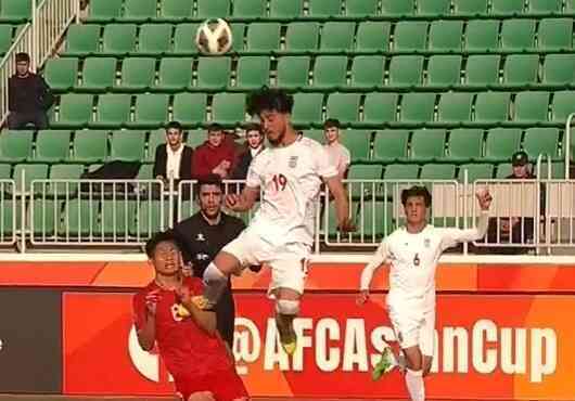 Tin bóng đá - U20 Iran thoát chiếc thẻ đỏ trước Việt Nam