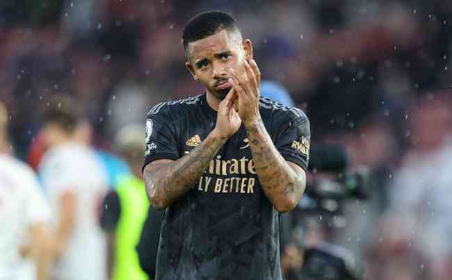 Tin bóng đá - Tiền đạo Arsenal bất ngờ có tên trong chuyến hành quân đến Bồ