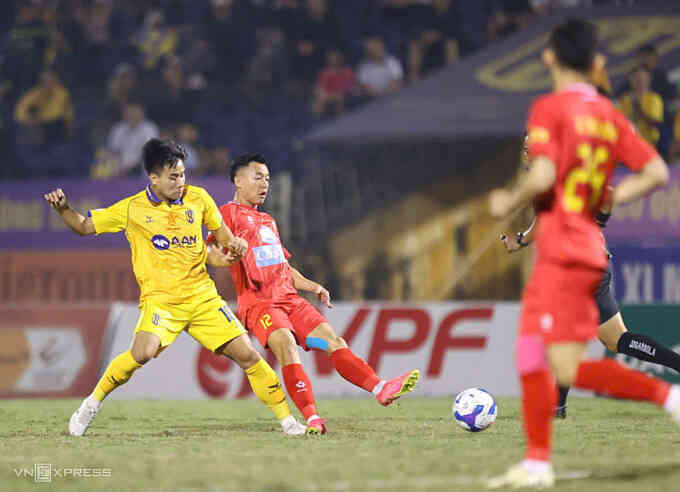 Thanh Hóa trở lại đầu bảng V-League