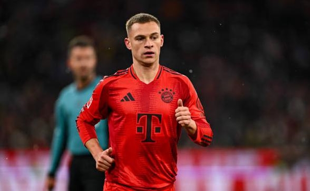 Kimmich khiến Bayern Munich lo sốt vó