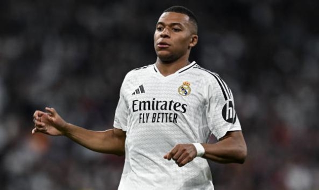 Mbappe khó chịu với chiến thuật của Ancelotti