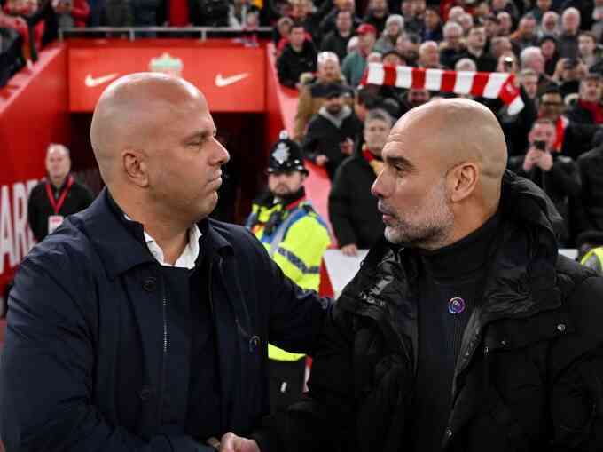 Slot thắng Guardiola, Ancelotti, Alonso chỉ trong một tháng