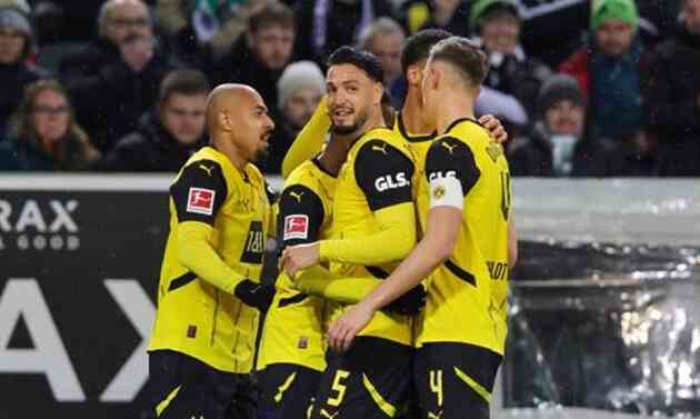 Dortmund bế tắc trước Monchengladbach, lỡ cơ hội áp sát top 4