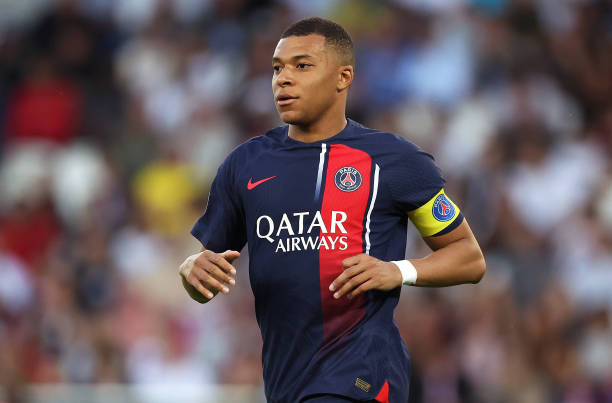 Mbappe thừa nhận mắc sai lầm ở PSG