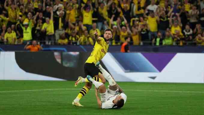 Dortmund - đội bóng không ngôi sao vẫn tỏa sáng