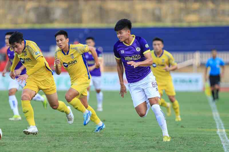 Tin bóng đá - ~Bây giờ không thể thay đổi con người được, chúng tôi phải cố gắng~