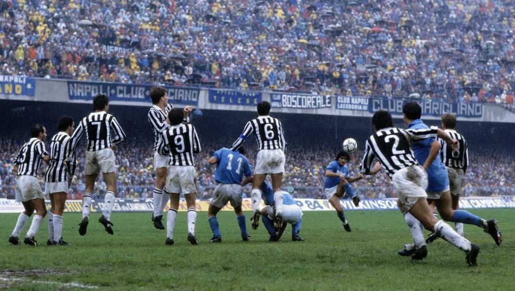 Juventus thất bại tủi hổ trước Napoli của Maradona