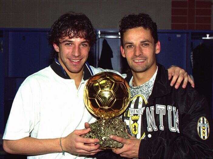 Del Piero với sứ mệnh dần thay thế vai trò của Baggio ở Juventus