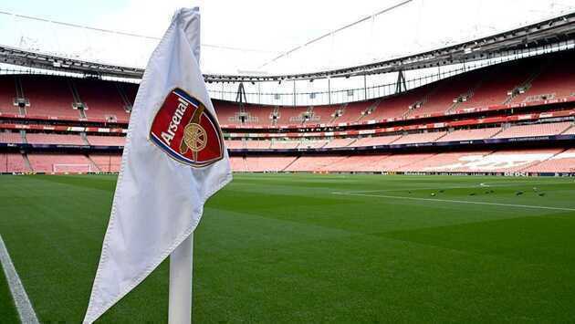 Arsenal nhận án phạt treo vì không cấp đủ vé cho Man United