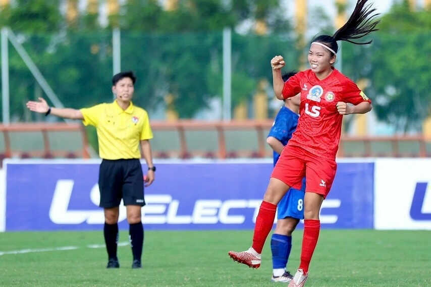 Huỳnh Như giúp TPHCM I thắng thế nữ Hà Nội, thẳng tiến ngôi vô địch
