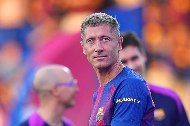 3 lý do Barcelona nên thay đổi kế hoạch với Lewandowski