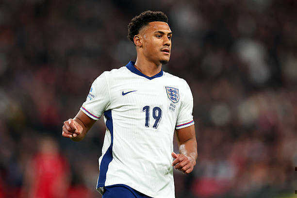 Ollie Watkins vắng mặt khi tuyển Anh đấu Latvia