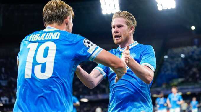 Scholes: `Mua Sesko không khác gì Hojlund`