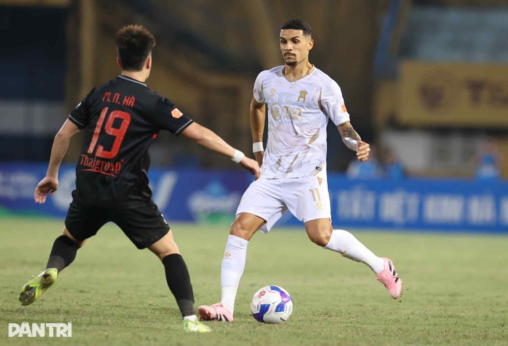 Hà Nội FC thua CLB Ninh Bình trong ngày ra mắt của HLV Harry Kewell