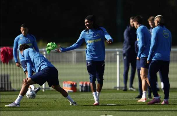 Frank đảm bảo khối lượng tập luyện của Spurs được quản lý cẩn thận.\