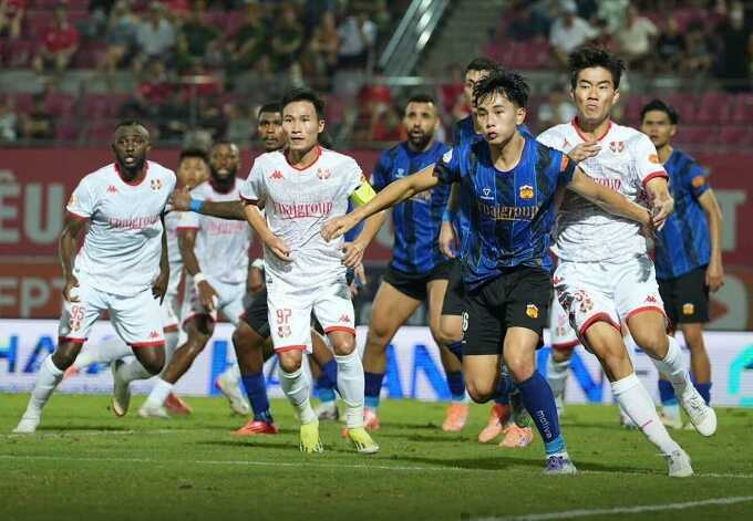 HAGL lần thứ ba xuống cuối bảng V-League 2025-2026