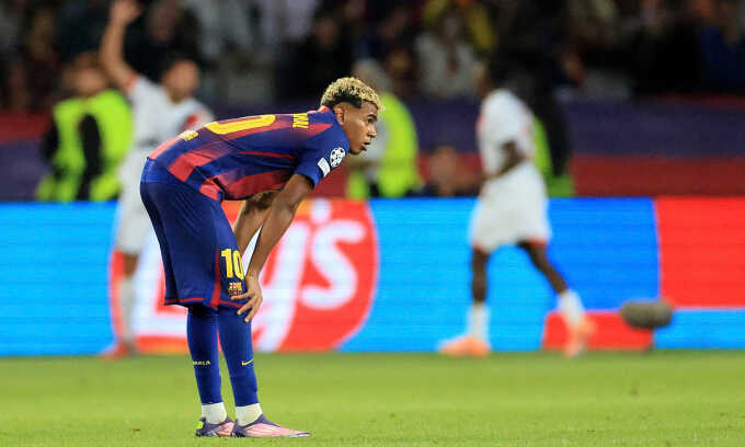 PSG thắng ngược Barca