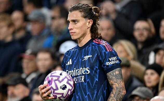 Calafiori giúp hàng tiền vệ Arsenal trở nên biến hóa hơn