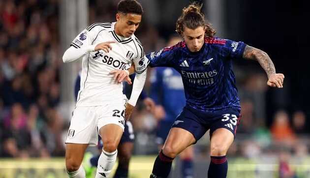 Riccardo Calafiori đóng góp nhiều ở hàng tiền vệ Arsenal.