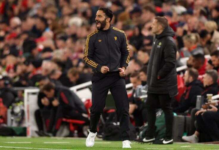 Amorim ghi điểm sau trận thắng Liverpool.