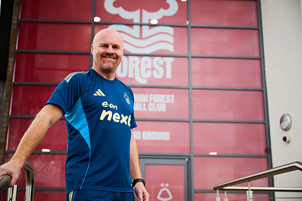 Liệu Sean Dyche có thể cứu rỗi Tottenham?