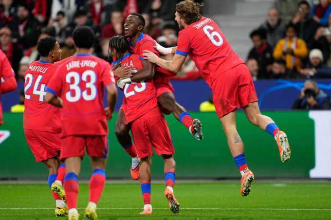 PSG thắng Leverkusen 7-2 tại Champions League